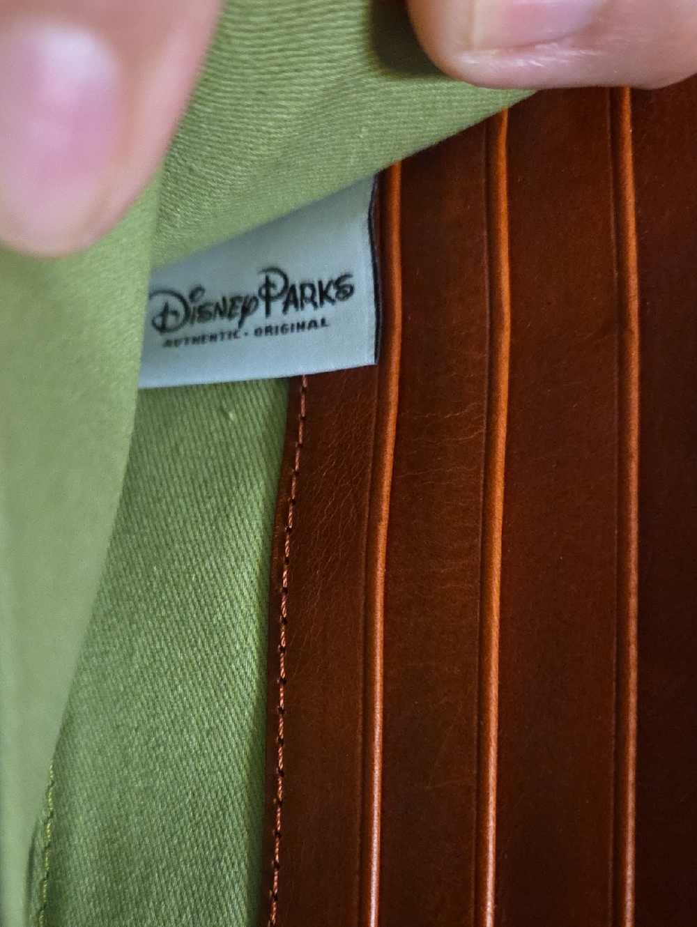 Dooney & Bourke Disney Parks Orange Bird Wallet EUC - Picture 16 of 16